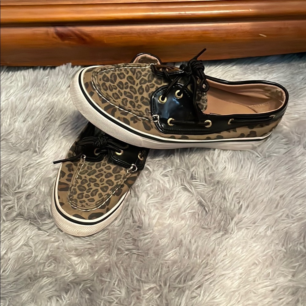Leopard Print Sperry | size 8
